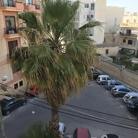 Modern St. Julian's * سليمة